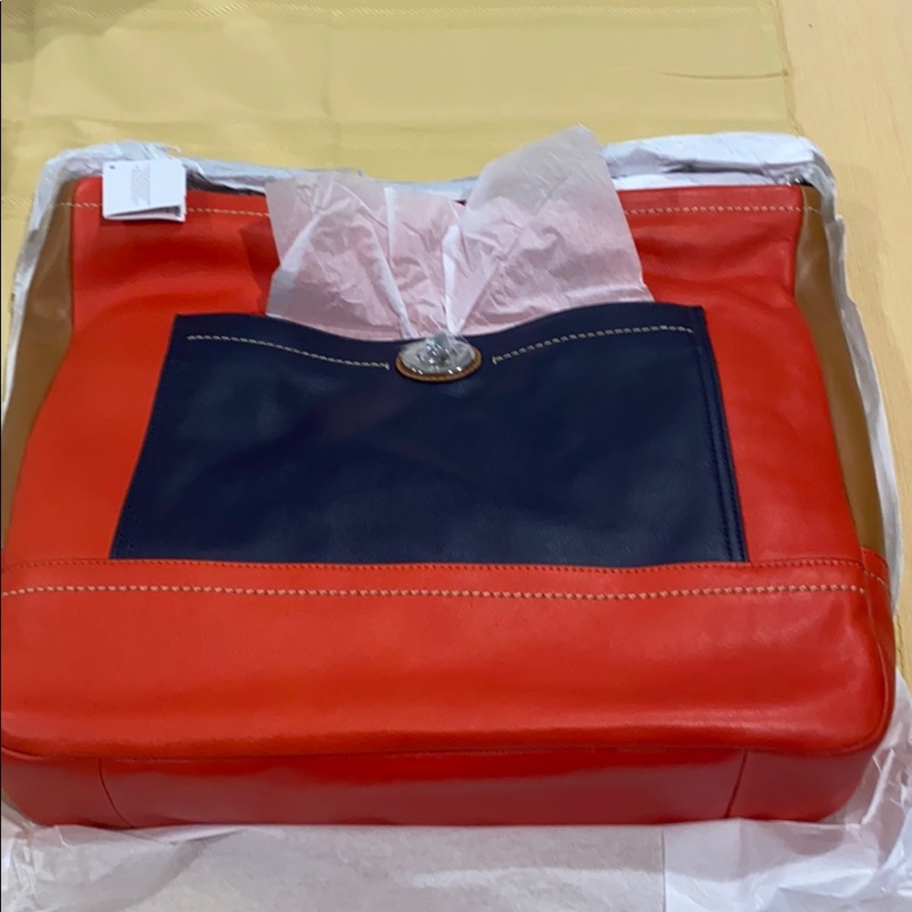 NWT Coach colorblock Park leather Hobo Vermillion